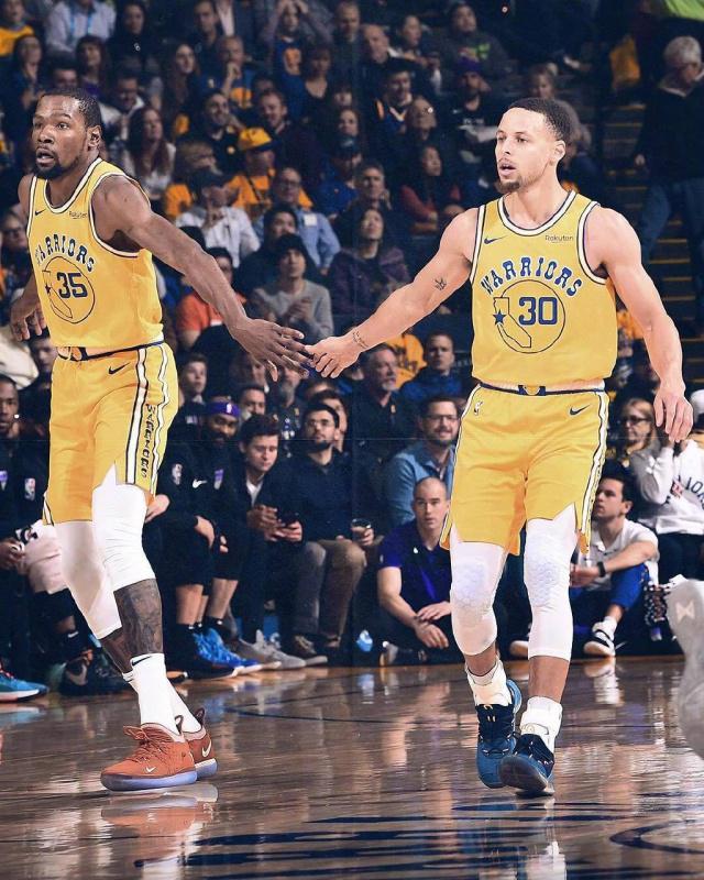 下年轻中场 下年轻中场